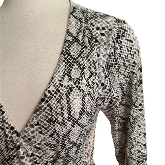 Good American snake gray wrap Dress sz-4 - Picture 4 of 5